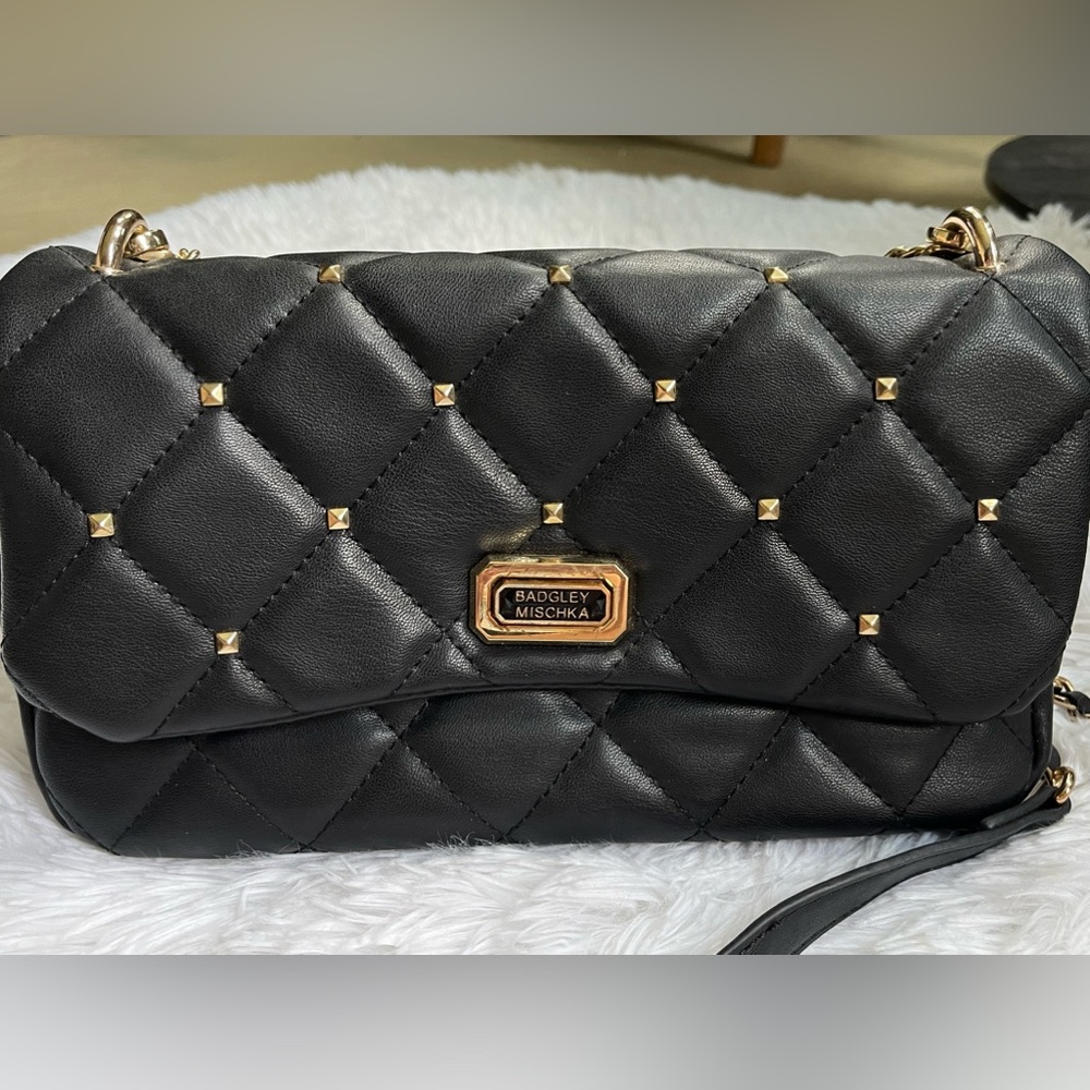 BADGLEY MISCHKA Crossbody Purse Diamond Quilted & Gold Studs - Picture 5 of 10